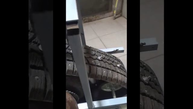 Самодельный снегоход на гусенице из покрышки за 10т.р. смотреть онлайн