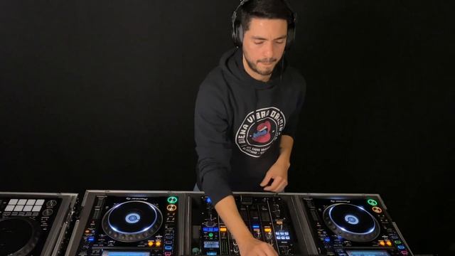 MIX LO MEJOR DE J BALVIN - REGGAETON - URBANO - DJFELIXAVILA смотреть онлайн