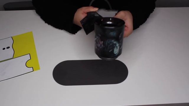 WRAPPING MY DYSON HAIR DRYER WITH A FLORAL STICKER смотреть онлайн