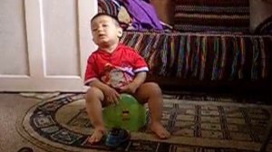 спит и какает