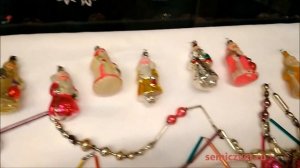 ? Деды Морозы и Снегурочки прошлого века. Выставка старинных ёлочных игрушек