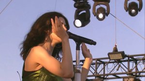 Marina and the Diamonds - Radioactive (Coachella 12/04/2015) (HD1080)
