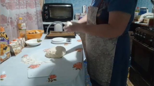 Сегодня выходной, готовим вкусненькое//Булочки для гамбургера// смотреть онлайн