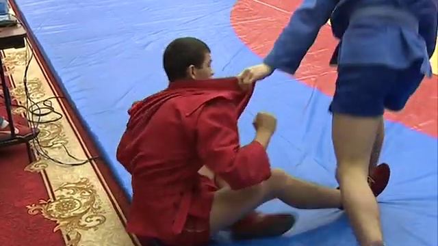 В Ярославле стартовали 14-е юношеские соревнования по самбо на Кубок Губернатора Ярославской област
