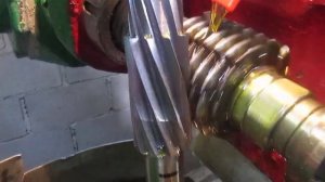 Станок 5д32. Нарезание косозубой вал-шестерни М=3,25. Z=10. Угол наклона= 14°30'.(2021год)