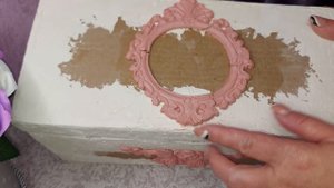 КРАСИВАЯ ШКАТУЛКА ИЗ ОБЫЧНОГО КАРТОНА СВОИМИ РУКАМИ // ПОДЕЛКИ ИЗ КАРТОННЫХ КОРОБОК