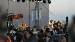 Таней злобного гения ? песня собрана с разных концертов короля и шута ?