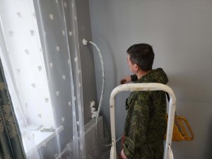 Утепление стен квартир из монолитного бетона жидким заливным негорючим пенопластом "Пеноизол"