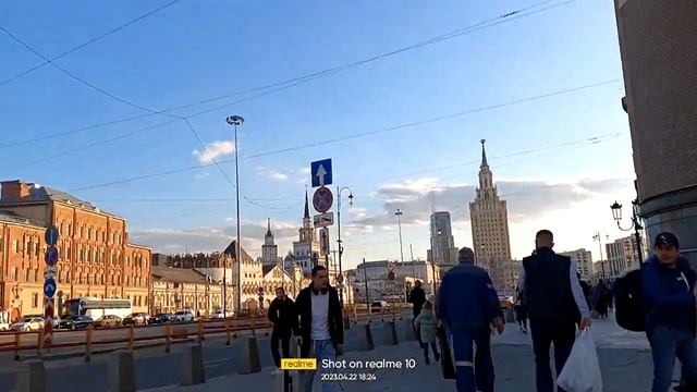 Москва, на площади трёх вокзалов! смотреть онлайн