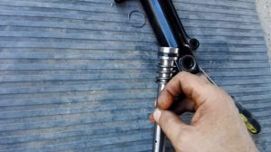 Разбор передней вилки SYM JET4