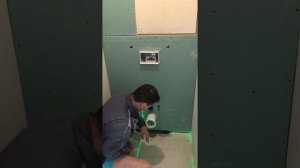 ГКЛ в санузле, установка скрытого люка под плитку