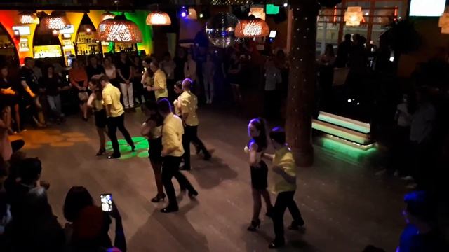 Bachata TOUCH debut at TIKI-BAR "Amorcito el Fermito" смотреть онлайн