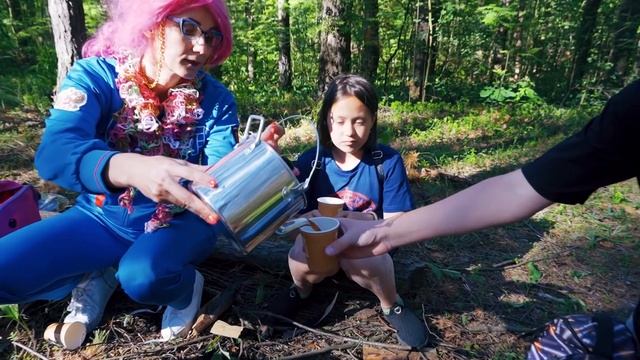 УШЛИ ИЗ ЛАГЕРЯ? Самый ЭКСТРЕМАЛЬНЫЙ поход в лес!