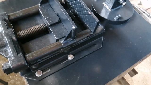 Стойка для дрели и УШМ своими руками ,без токарных работ . смотреть онлайн