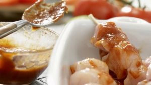 Сочный шашлык из курицы. Шашлык из курицы на сковороде.