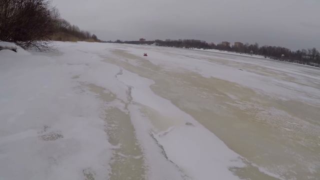 Судно на воздушной подушке на радиоуправлении (FLYING3D YL088-c) смотреть онлайн