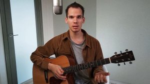 Главная ошибка новичков при игре на гитаре/ Ошибки самоучек на гитаре/ Ошибки начинающих гитаристов