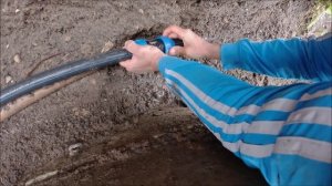 Что делать если пробили водяную трубу  Муфта соединительная