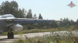 Экипажи самолетов Су-24 и Су-30СМ Балтийского флота выполнили практическое бомбометание в ходе СКШУ