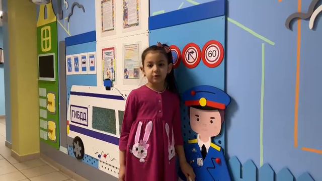 Видеообзор на развивающий стенд, игрушку - бизиборд. смотреть онлайн