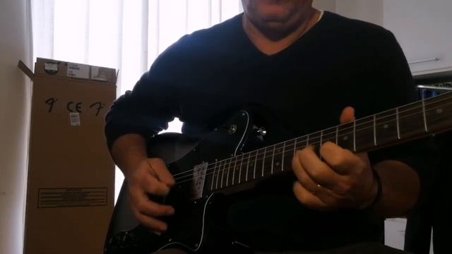 Testing my new guitar Squier Affinity Tele Deluxe LRL SVB You shook me all night long guitar solo смотреть онлайн