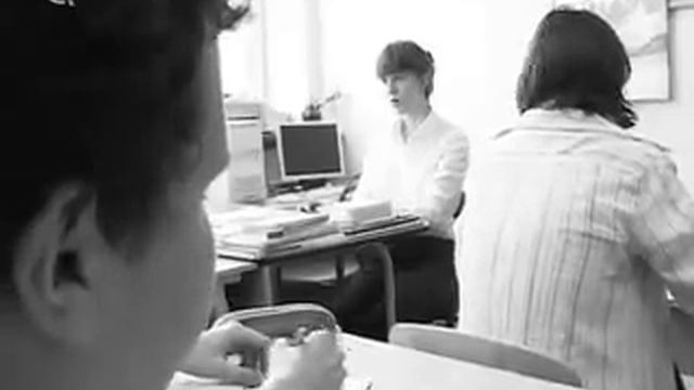 ролик-поздравление выпускникам от 9"Б" смотреть онлайн