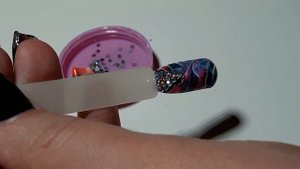 Дизайны с витражными гель лаками