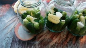 Как консервировать огурцы без уксуса. Рецепт маринованных огурчиков в лимонной кислоте.