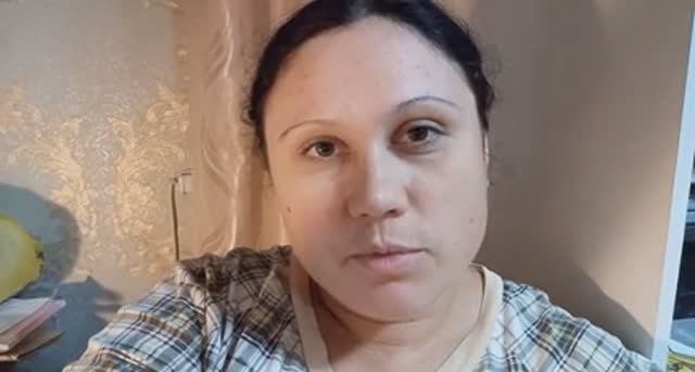 Сварила борщ, что взяли в библиотеке, купила билет в кино смотреть онлайн