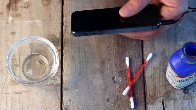 Лучший метод закрасить царапины на черном айфоне.