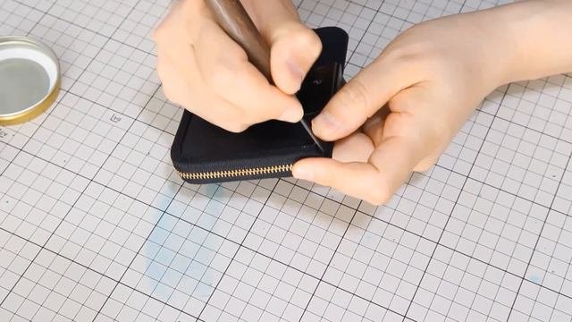 [Free Pattern]L-shaped Zipper Wallet With Gusset/leathercraft/DIY/Handmade/How To Make