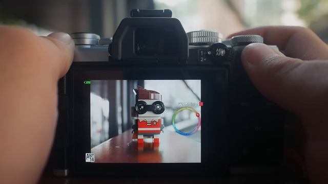 Shoot Better Color Photographs With Olympus OM-D смотреть онлайн