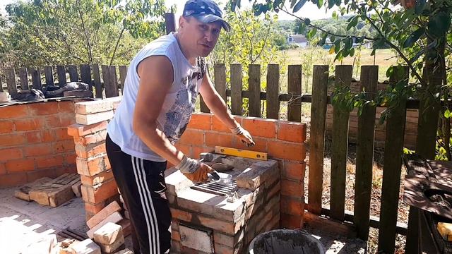 Надежная печь для казана своими руками из старых кирпичей . Казан мангал . Барбекю комплекс ?