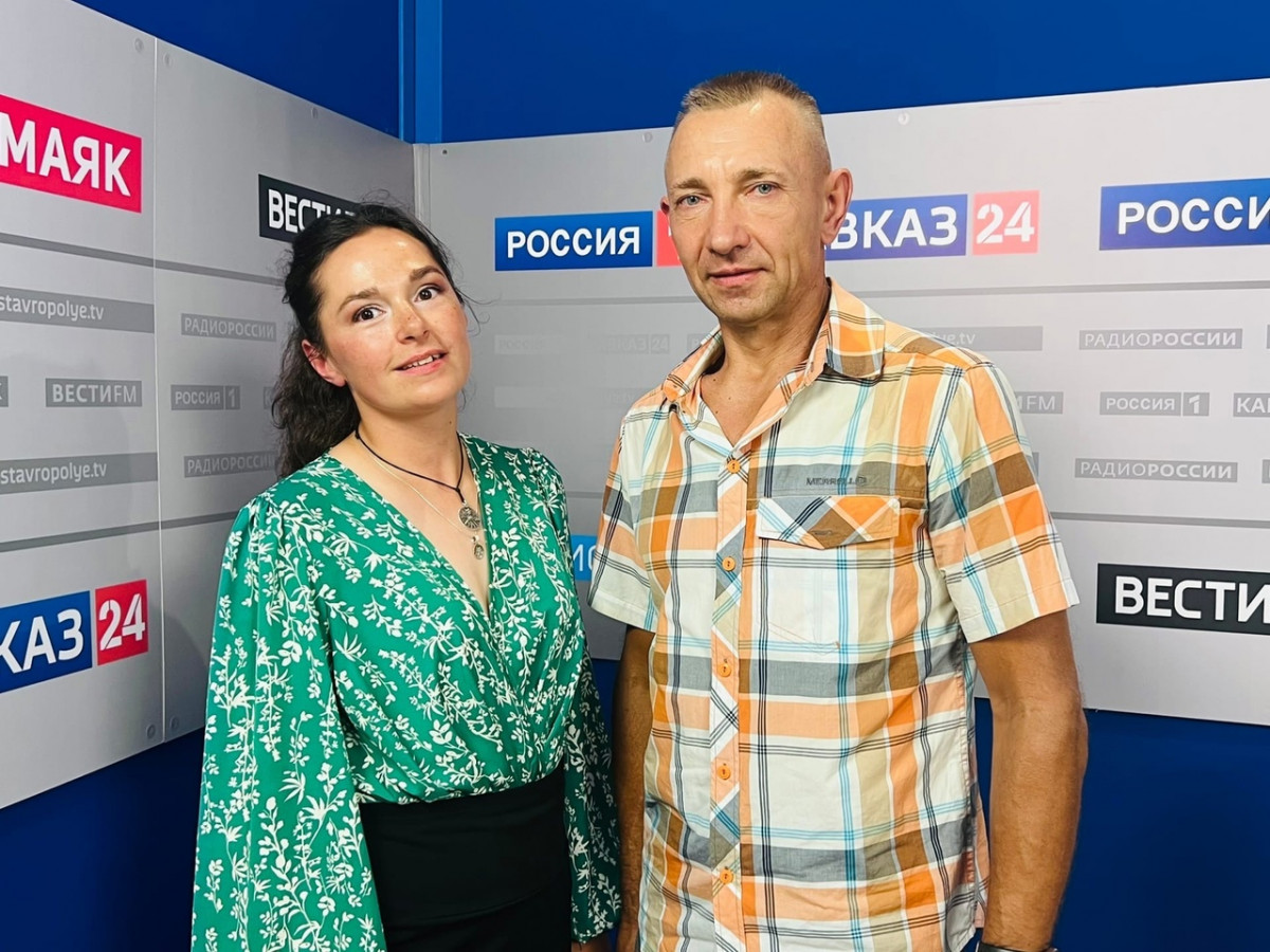 Ведущие нашего радио подъемники фото ведущих
