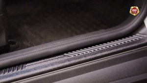 Накладки на внутренние пороги дверейFord Focus III (russ-artel.ru)