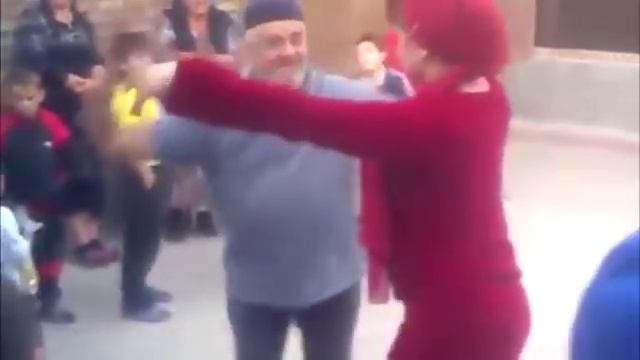 Чеченский прикол Старый ледар ца вол
