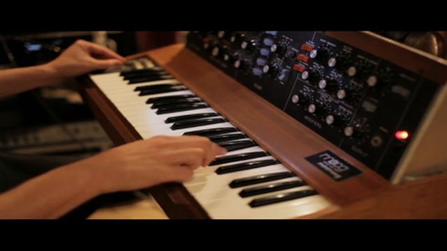 Moog Minimoog "In the Light " Led Zeppelin смотреть онлайн