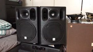 the box PA 108 w/ Behringer NX3000 Test