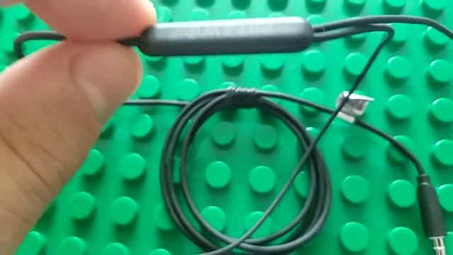 BlitzWolf BW-ES3 Graphene Dynamic Driver In-ear Earphones in action смотреть онлайн