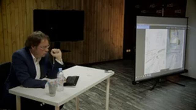 КТО ТАКОЙ КУРАТОР И ЗАЧЕМ ОН НУЖЕН | Кирилл Светляков | АРТ-ГРЕЙД | #АРТЛАБ | 25.07.2017 смотреть онлайн