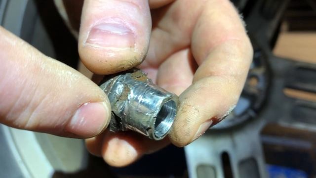 STUBBORN LUG NUT Removal Methods | Save Your Wheels! смотреть онлайн