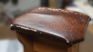 Пробуем сделать сами! Реставрация табурета. / Try to DIY! Poof repair.