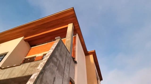 Отзыв о Лесобаза.рф. Подшив свесов кровли загородного дома