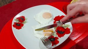 УДИВИТЕЛЬНЫЙ РЕЦЕПТ ЯИЧНИЦЫ НА ВОДЕ!  Жидкий желток сохраняет все питательные вещества!
