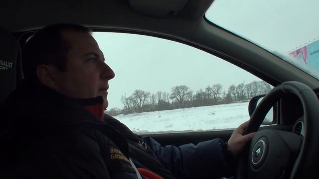 Почему нельзя управлять автомобилем одной рукой смотреть онлайн