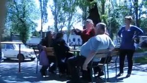 Песня про Мариуполь, народ празднует референдум. Автор и исполнитель Турчина В.Т.