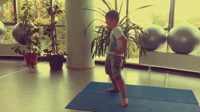 Детский клуб "Талисманчик". Физкультурная пауза. смотреть онлайн