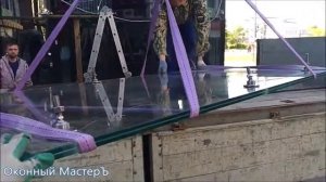 Установка стеклянного козырька в Бизнес Центре