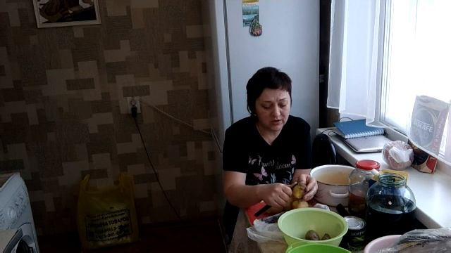 Колледж.Банк.Салат для мужа. смотреть онлайн