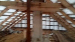 Крепление стропил к балкам. Гвозди обрешётки мимо стропил.